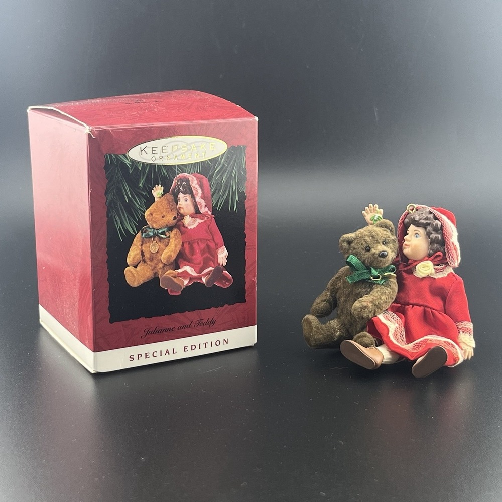 Hallmark Julianne And Teddy 1993 Special Edition Keepsake Christmas Ornament